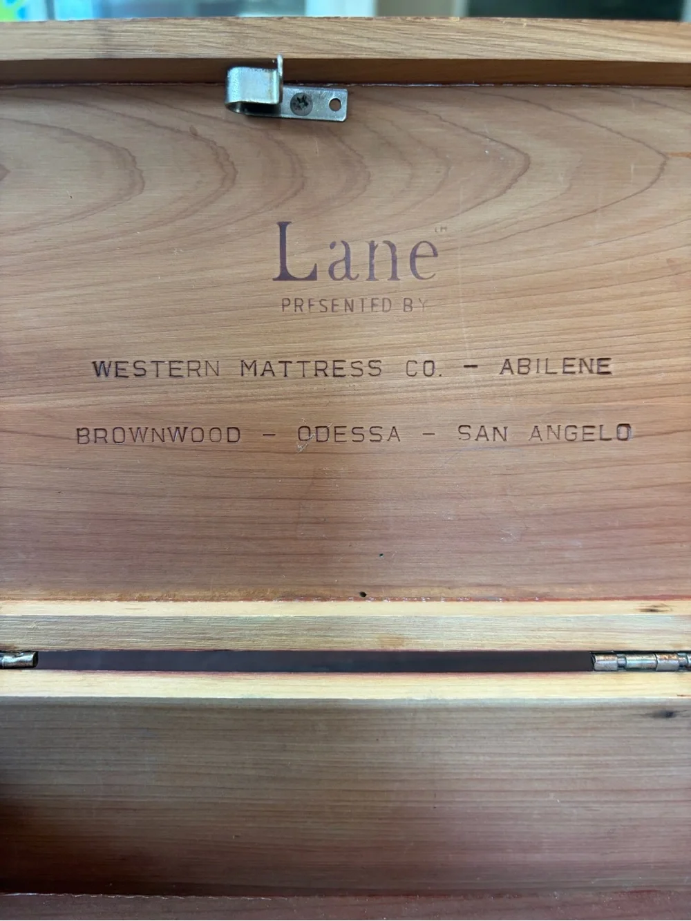 Vintage Lane Wood Jewelry Box in Warm Cedar Finish - 9x4x3 no key